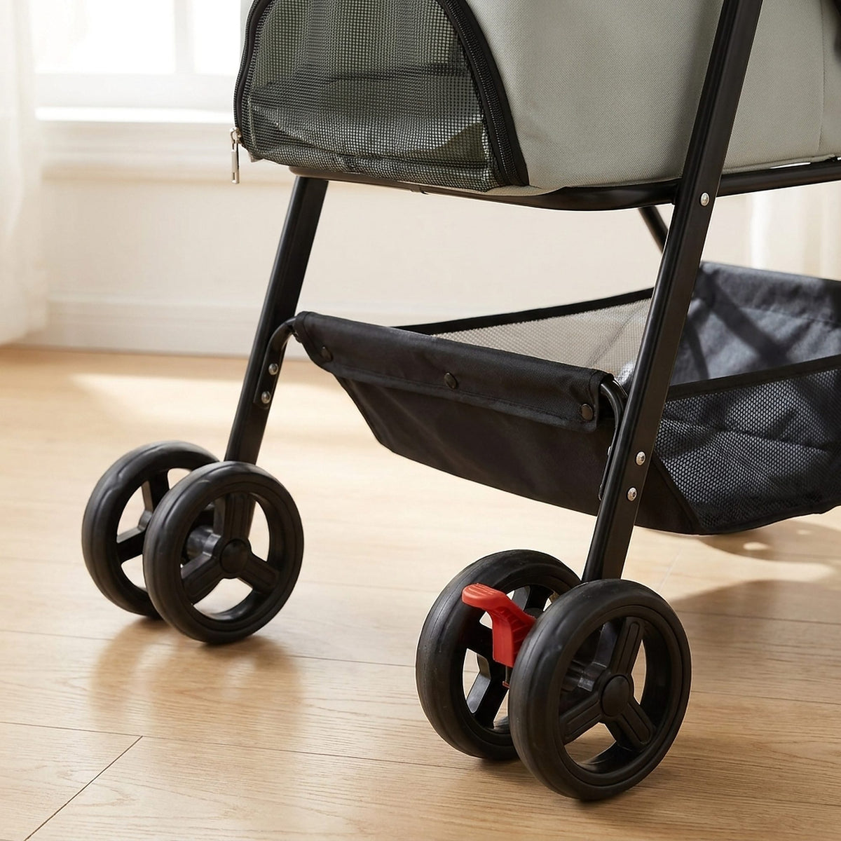 Poussette pour chien pliable grand confort, gros plan
